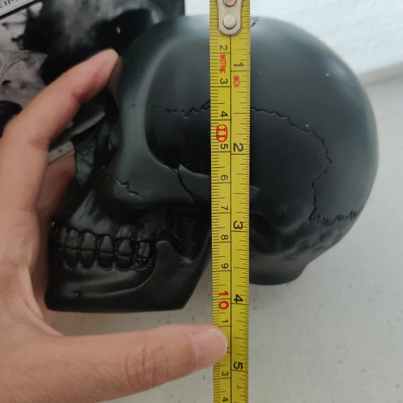 Gold Skull - Picture 3 of 3